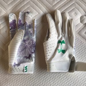 COPY - UA Spotlight Football Gloves - 2019 NFL Pr…